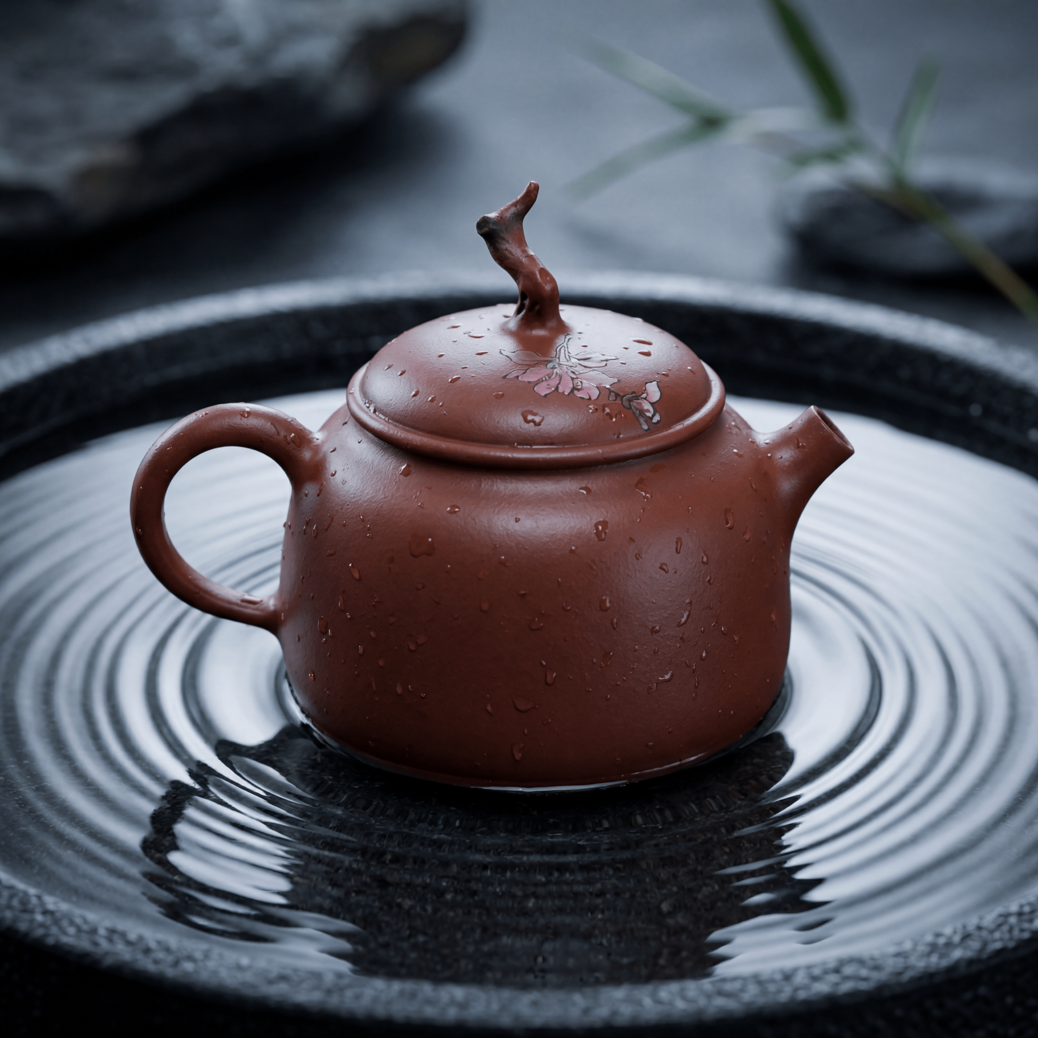 Jianshui – Floral Gourd Vessel - OrientalSpirit