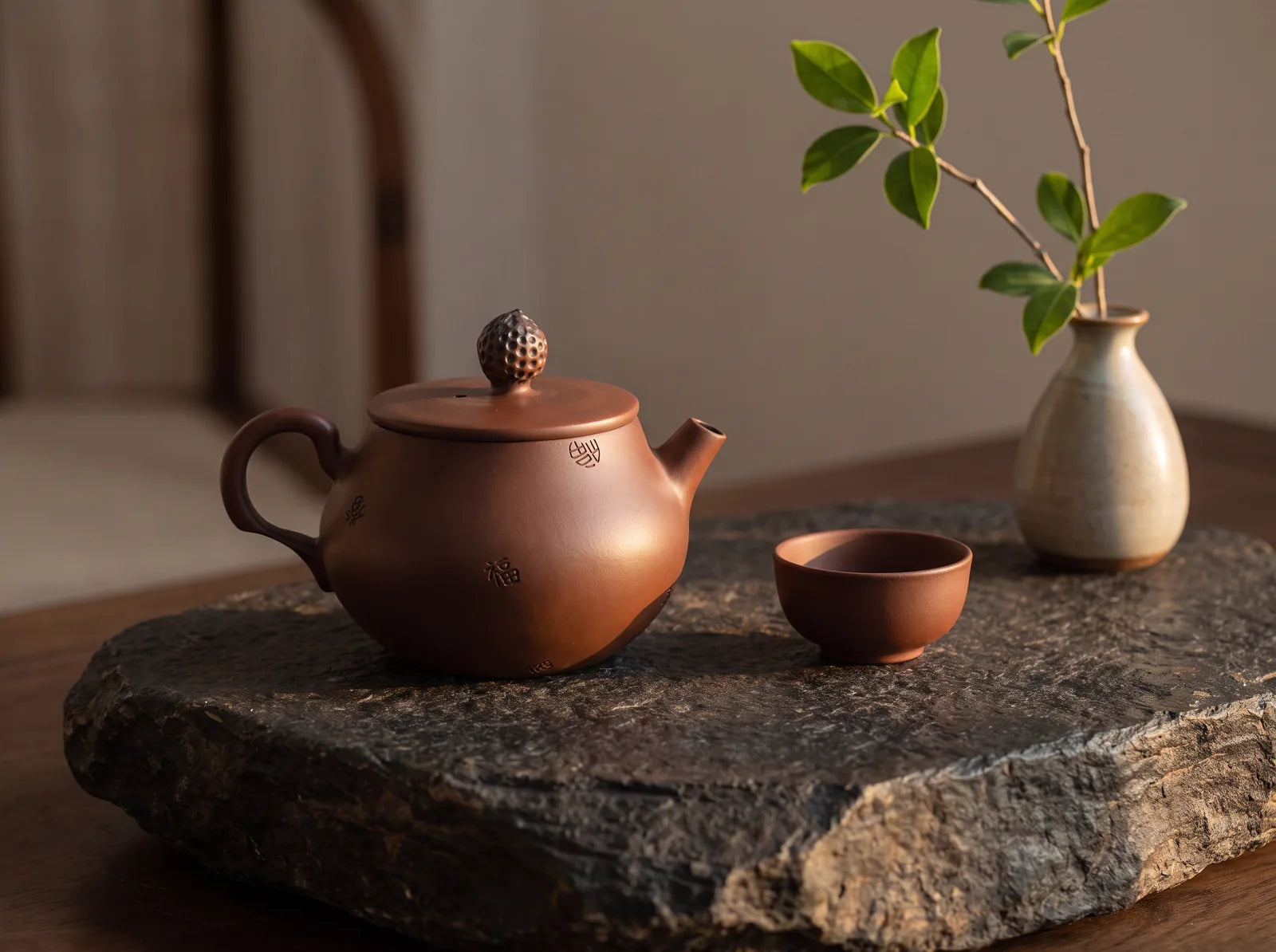 A close view of the surface decoration and clay finish